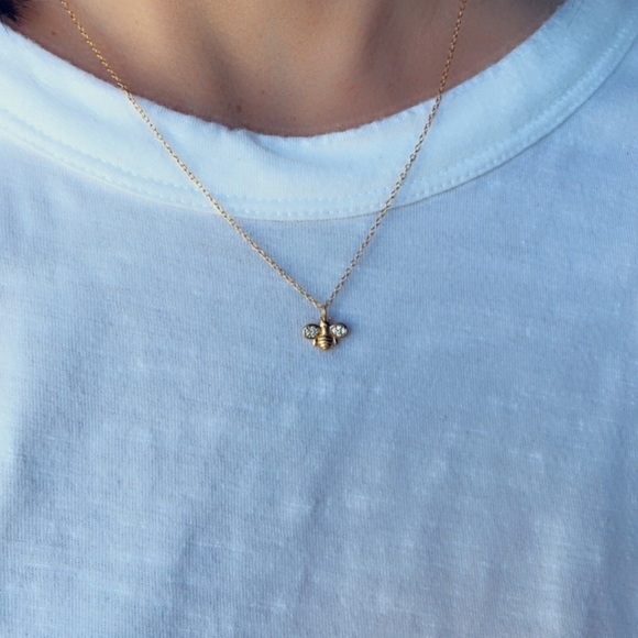 14k Gold Vermeil Dainty Bumble Bee Necklace - Picture 12 of 13